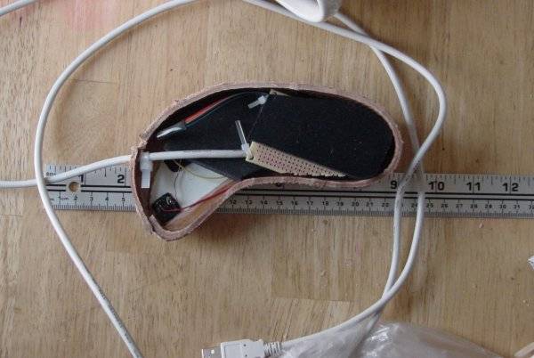 2010.03.lc.assembly_03.jpg
